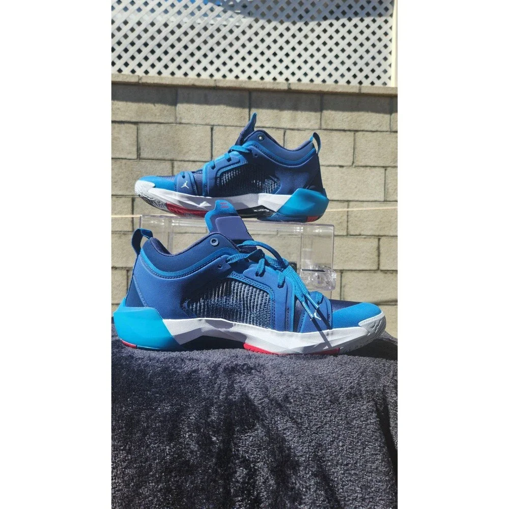 Nike Air Jordan 37 LOW 'FRATERNITY' DV9909 401 SIZE 9.5